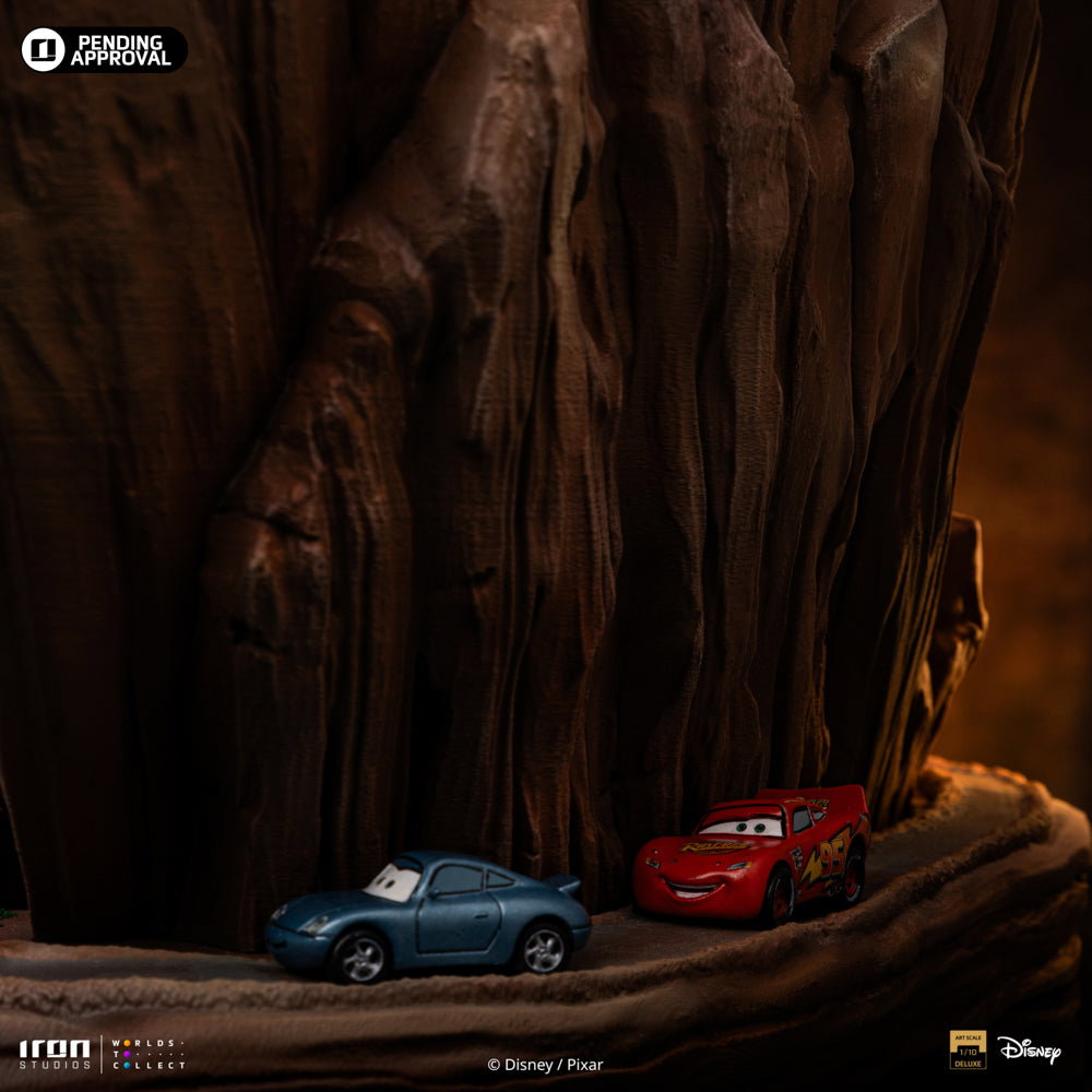 Lightning Mcqueen and Tow Mater - Cars - Deluxe image 10