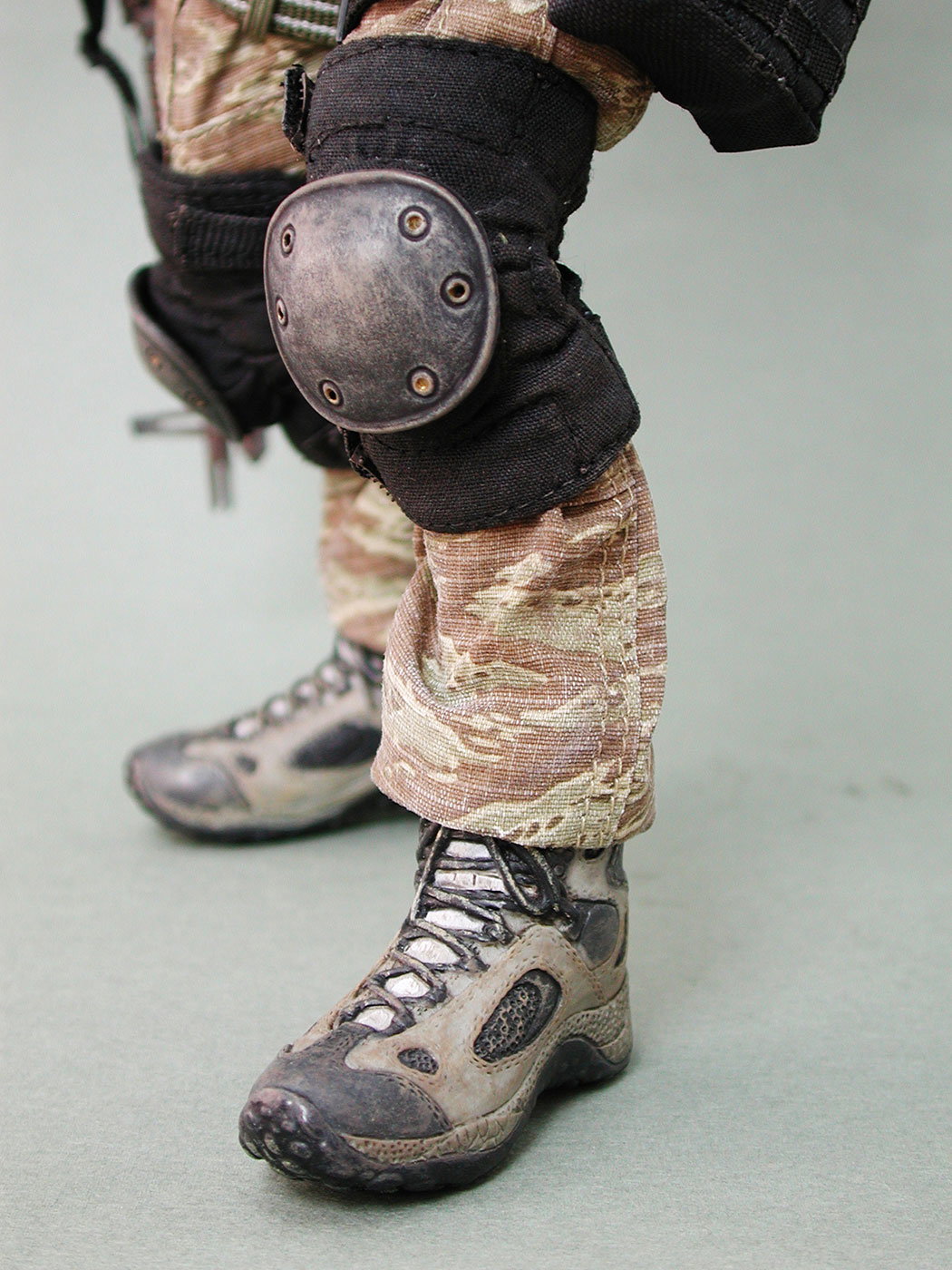 U.S. NSW Forces Desert Operation MK43 MOD1 Gunner (Tiger Stripe BDUs) image 7