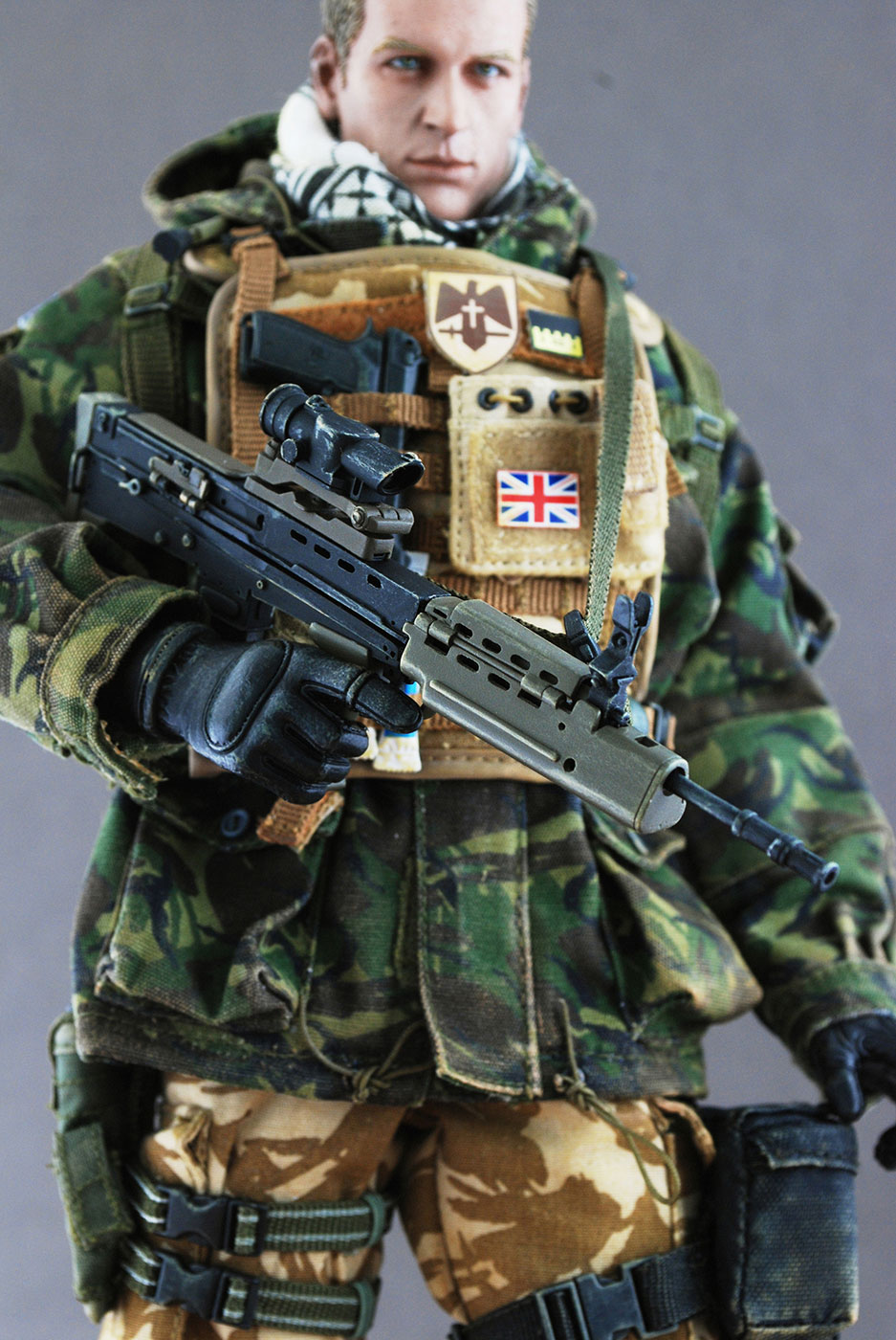 British Army Blues And Royals Regiment In Afghanistan Tank Commander image 10