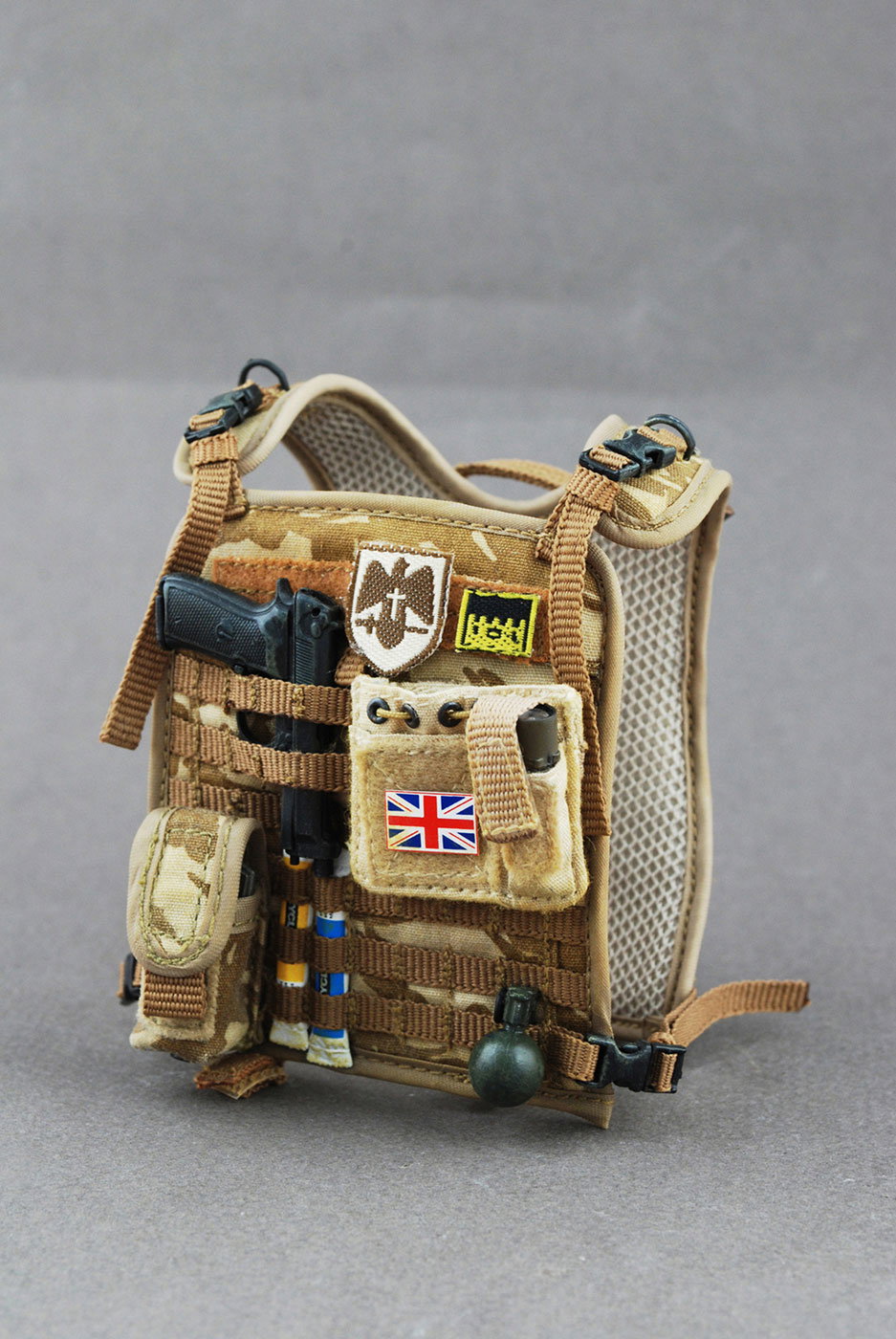 British Army Blues And Royals Regiment In Afghanistan Tank Commander image 2