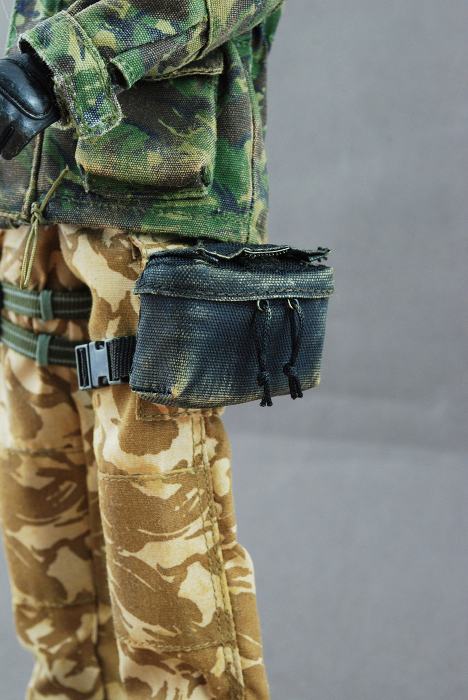 British Army Blues And Royals Regiment In Afghanistan Tank Commander image 4