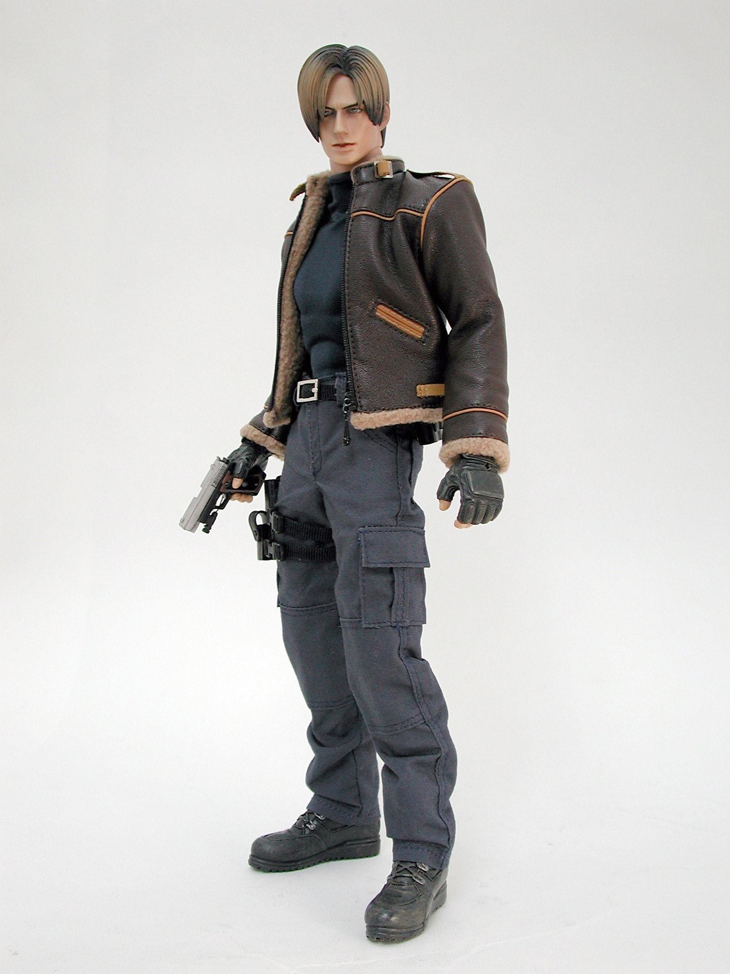biohazard4 - Leon S. Kennedy image 3