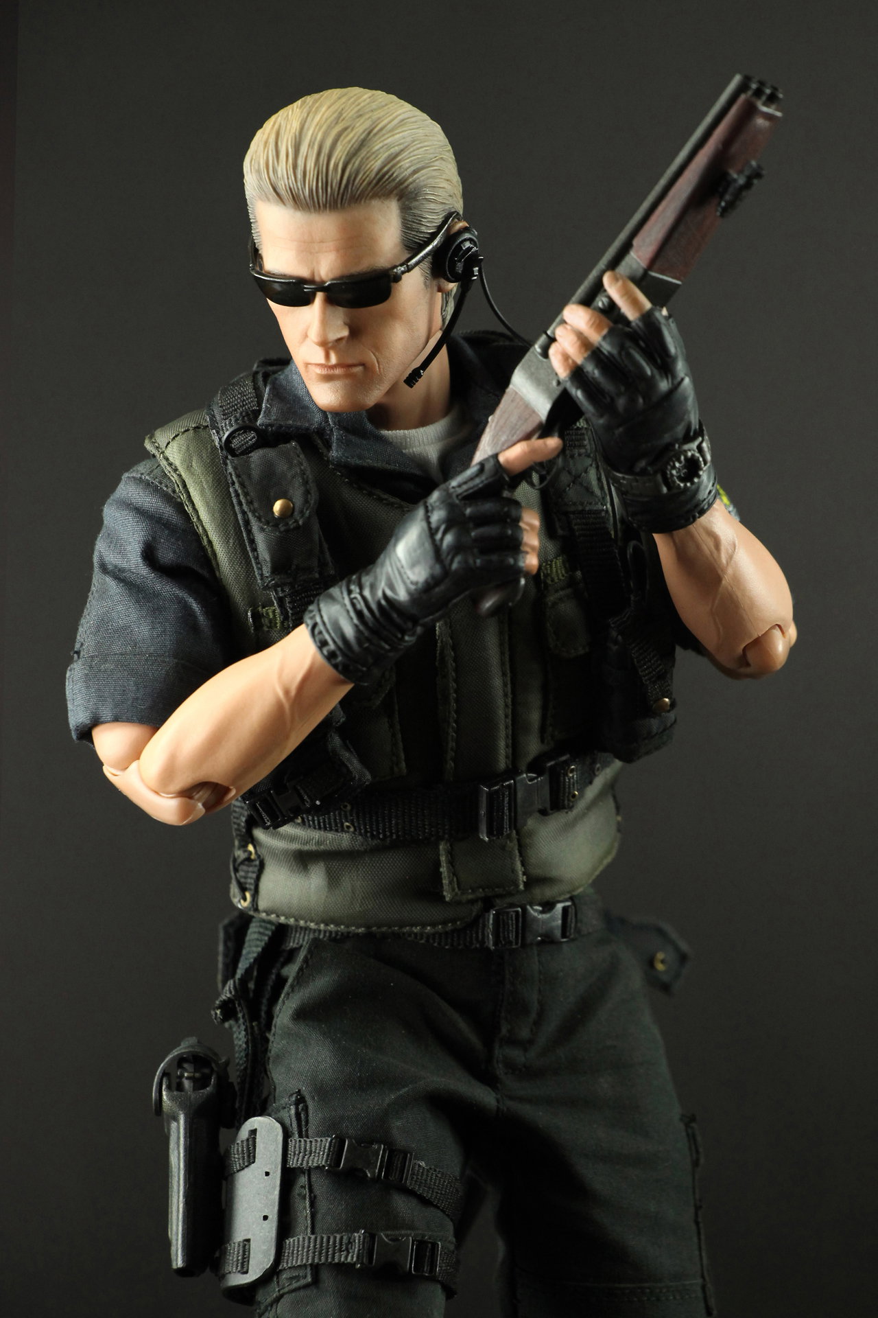 BIOHAZARD 5 - Albert Wesker (S.T.A.R.S. Version) image 5