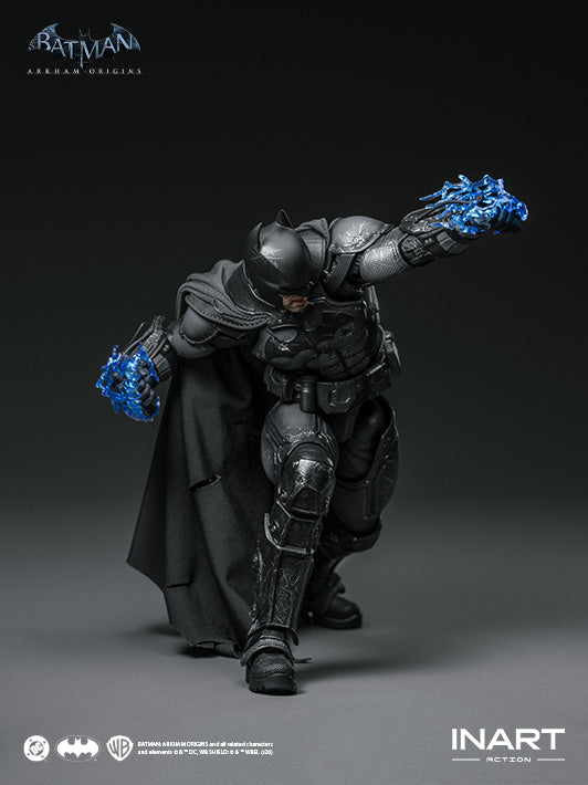 Batman: Arkham Origins - Batman (Battle Damaged Version) image 4