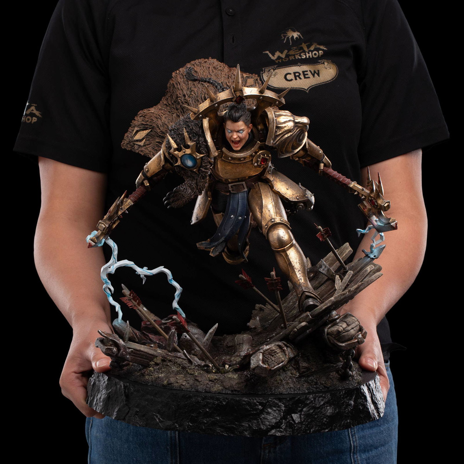 NEAVE BLACKTALON, THE GOD-KING'S ASSASSIN image 2