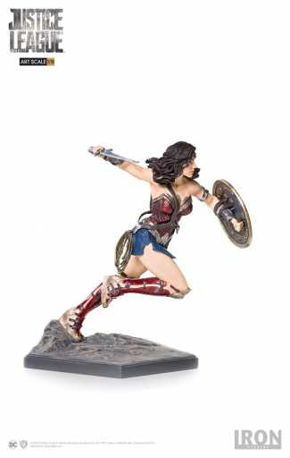 Wonder Woman - Justice League image 3