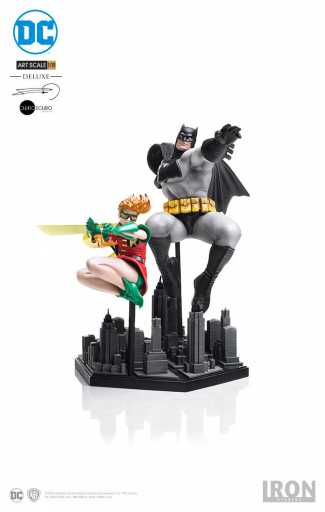 Batman & Robin Deluxe By Frank Miller - The Dark Knight Returns image 2