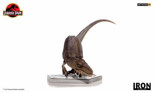 Crouching Velociraptor - Jurassic Park image 2