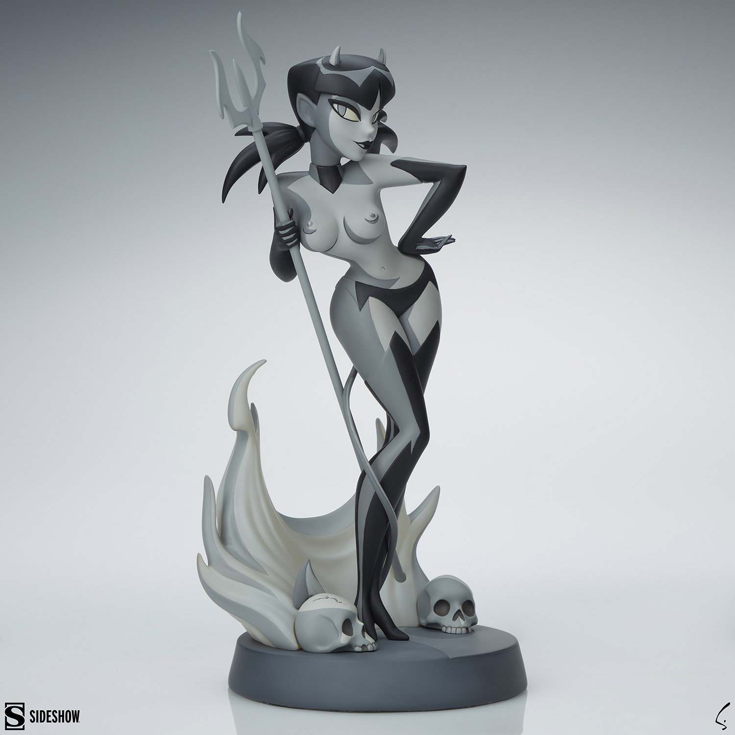 Devil Girl (Black and White Variant) image 7