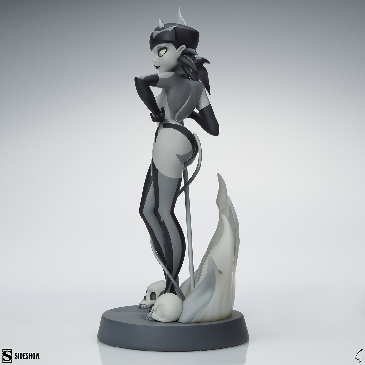 Devil Girl (Black and White Variant) image 9