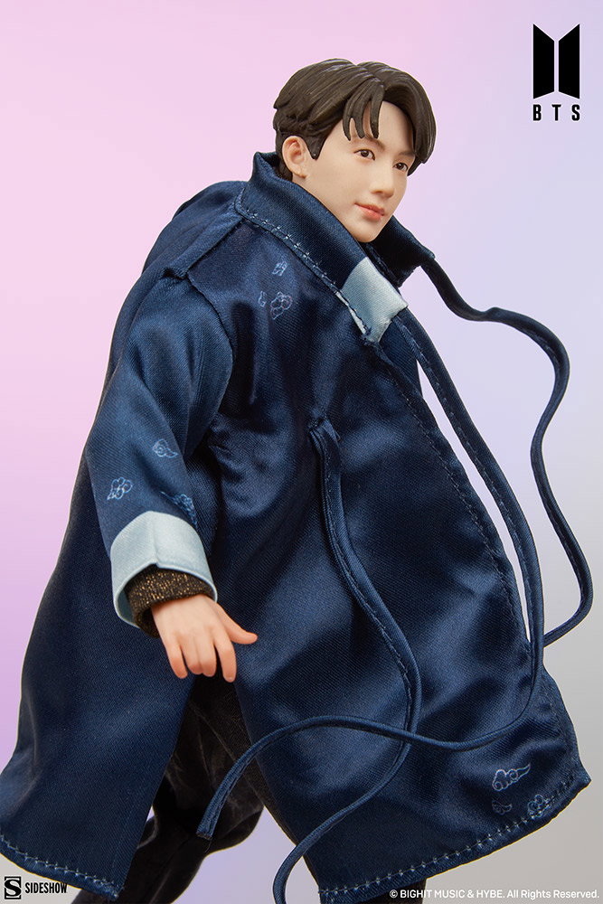 Jung Kook BTS Idol Collection Deluxe image 10