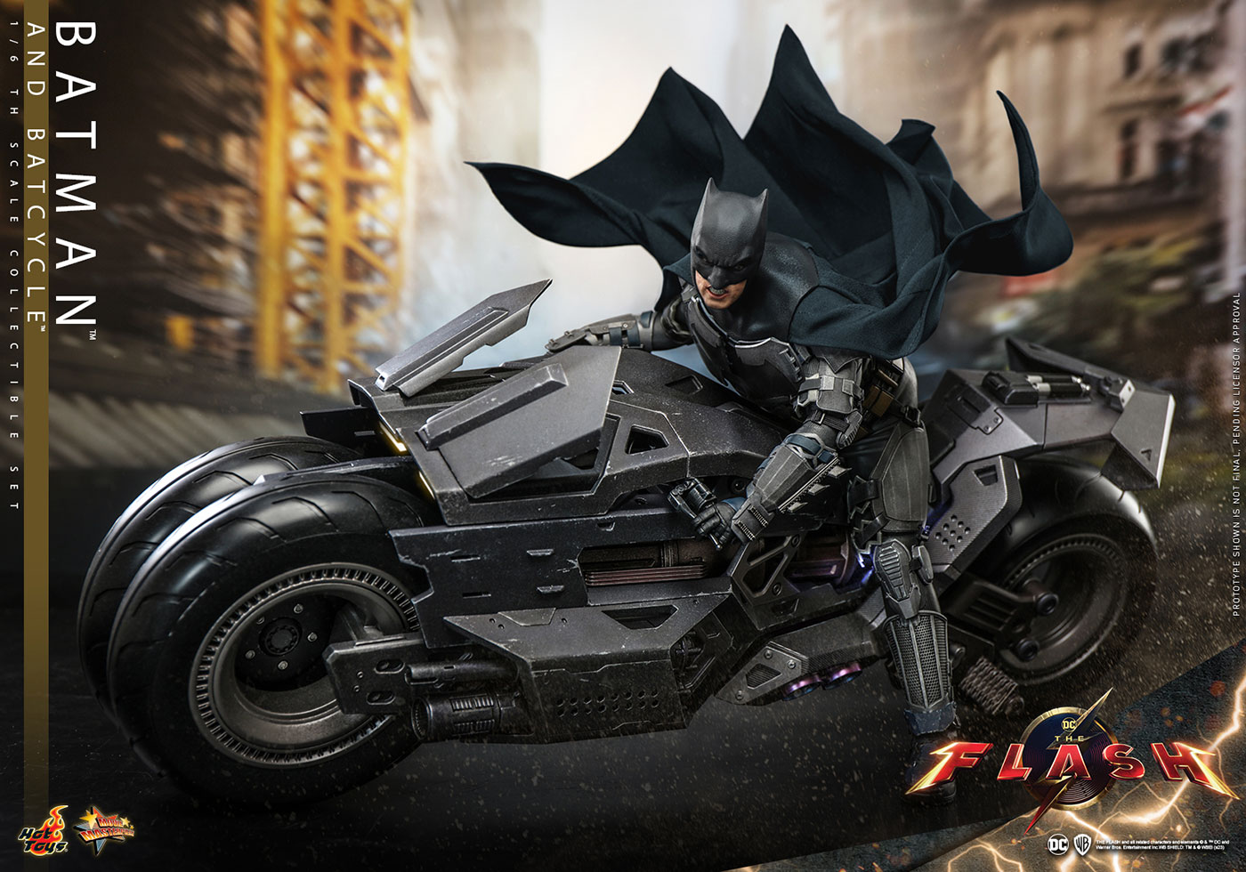 The Flash - Batman & Batcycle image 2
