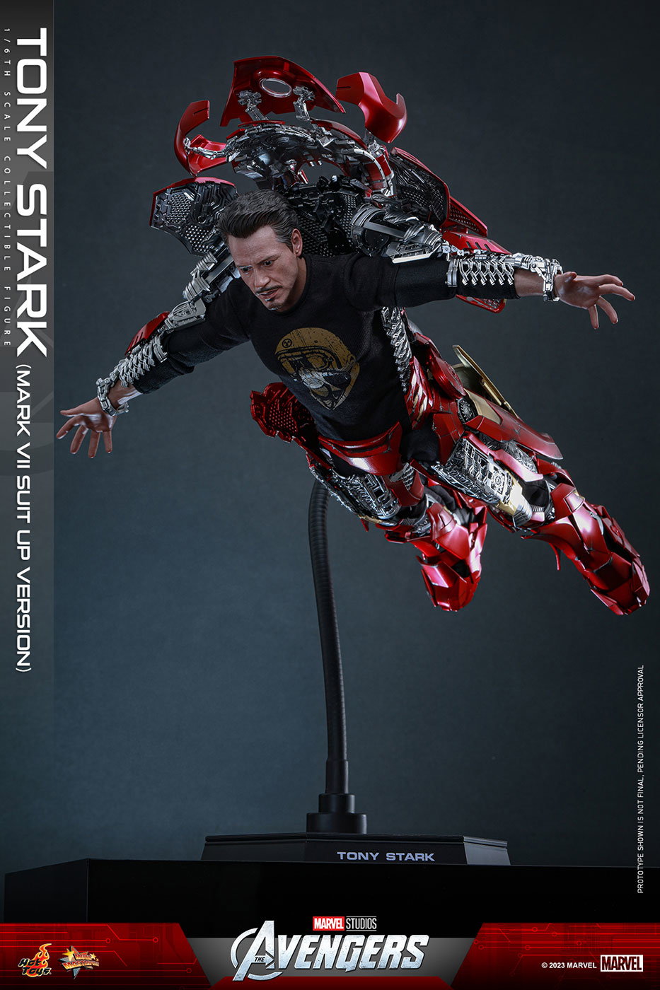 Avengers - Tony Stark (Mark 7 Suit Up Version) [With Bonus Accessory] image 5