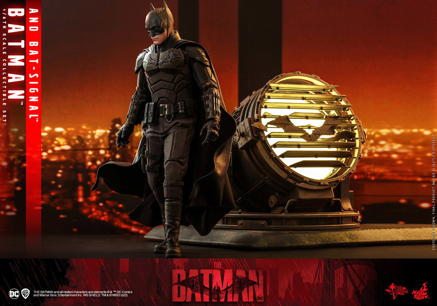 The Batman - Batman & Bat-Signal [With Bonus Accessories] image 4
