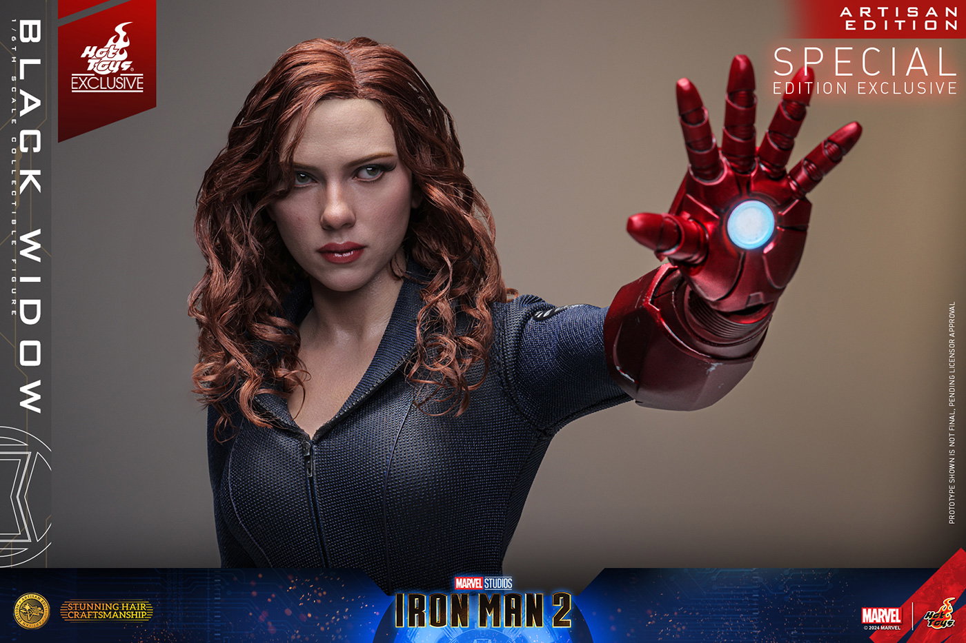 Iron Man 2 - Black Widow [With Bonus Accessories] image 3