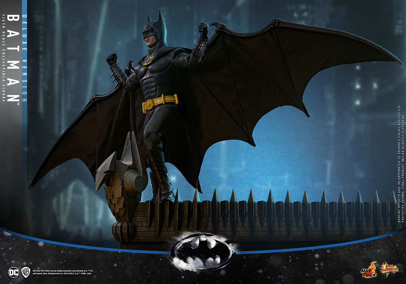 Batman Returns - Batman (2.0) [With Bonus Accessories] image 10