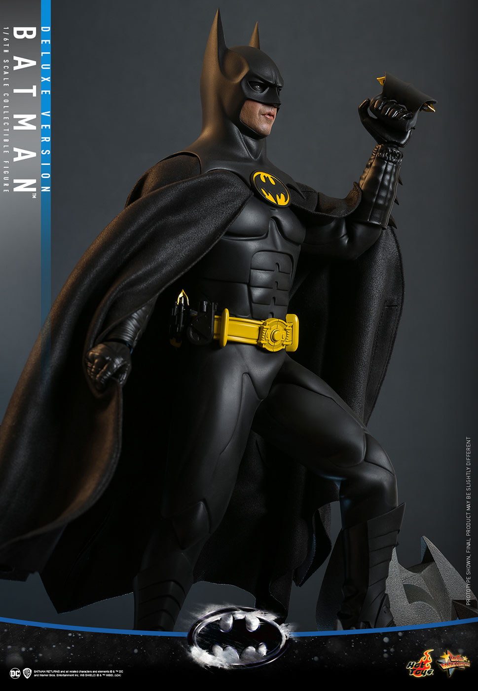 Batman Returns - Batman (2.0) [With Bonus Accessories] image 7