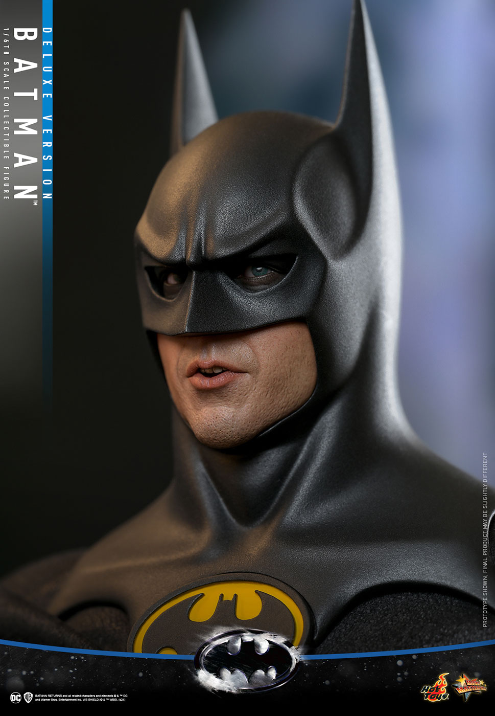 Batman Returns - Batman (2.0) [With Bonus Accessories] image 9