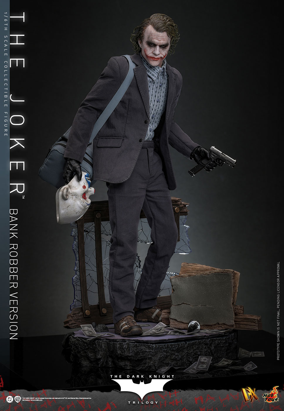 The Dark Knight Trilogy - The Joker (Bank Robber) [With Bonus Accessory] image 3
