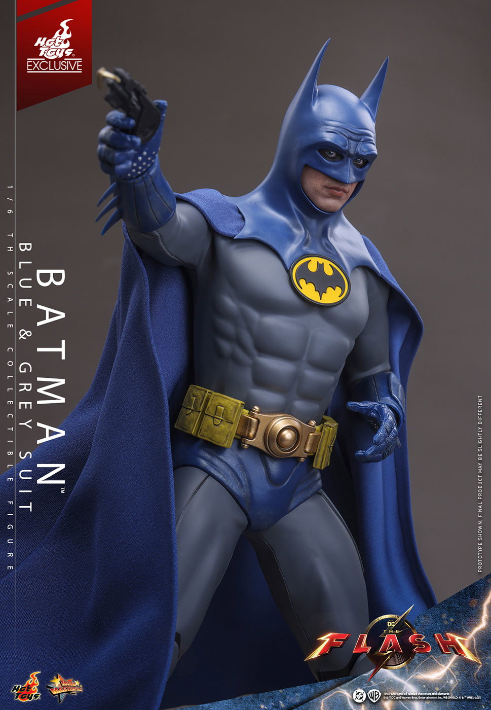The Flash - Batman (Blue & Grey Suit) image 9