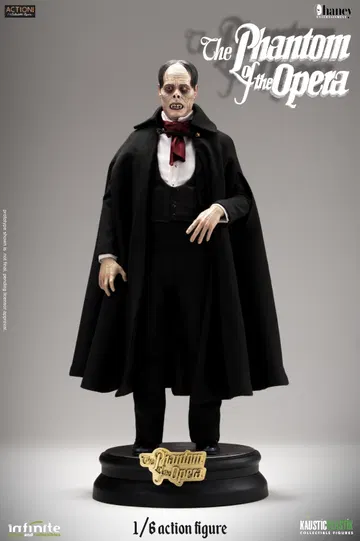 The Phantom Of The Opera (Deluxe Version)