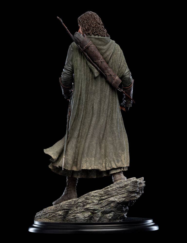ARAGORN, HUNTER OF THE PLAINS image 3