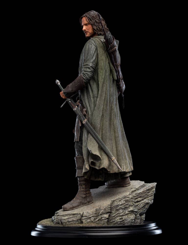 ARAGORN, HUNTER OF THE PLAINS image 4