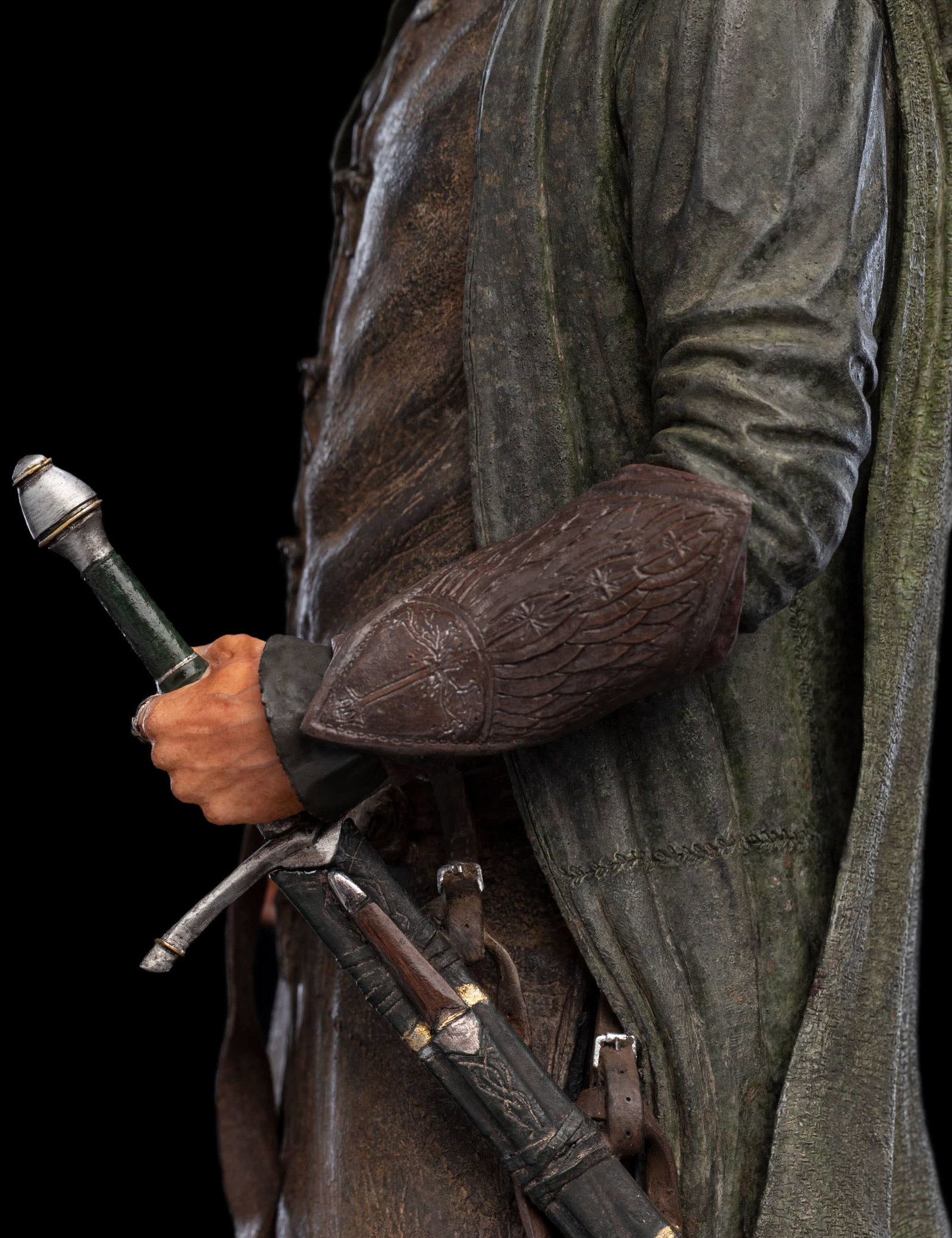 ARAGORN, HUNTER OF THE PLAINS image 9