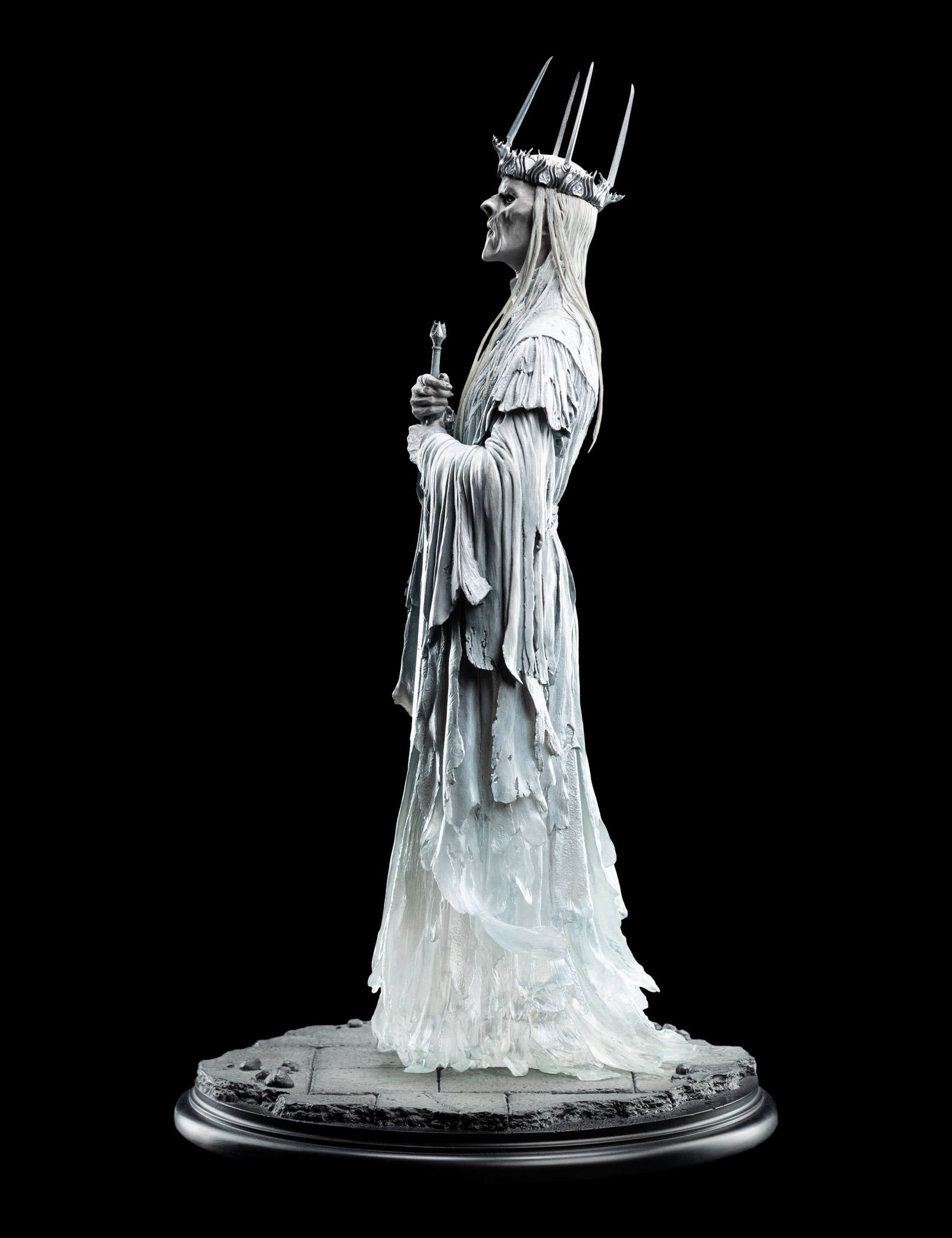 WITCH-KING OF THE UNSEEN LANDS image 3