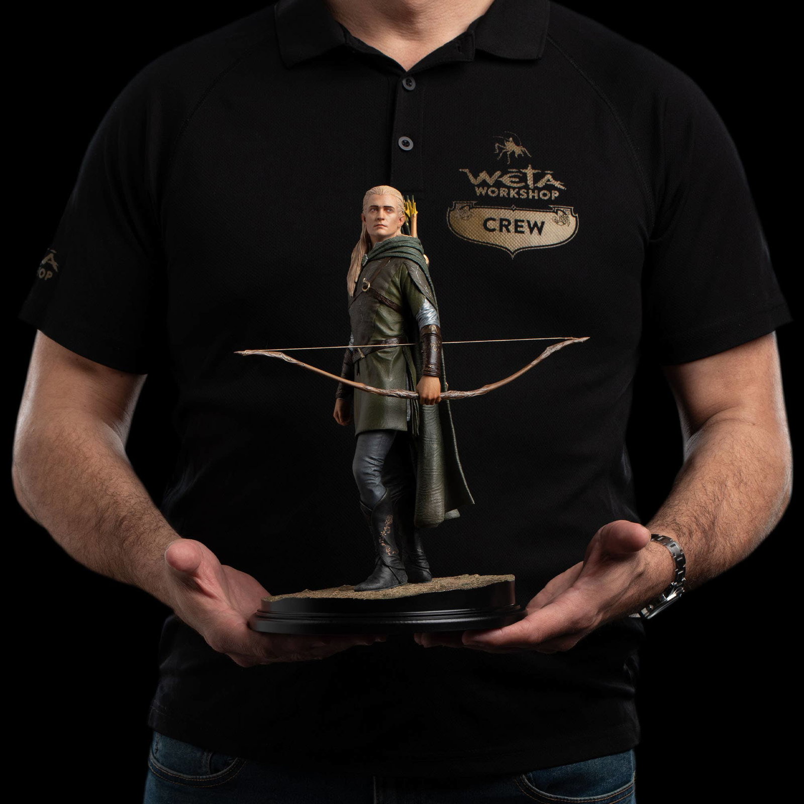 LEGOLAS, HUNTER OF THE PLAINS WITH FREE GIFT - KNIVES OF LEGOLAS image 2