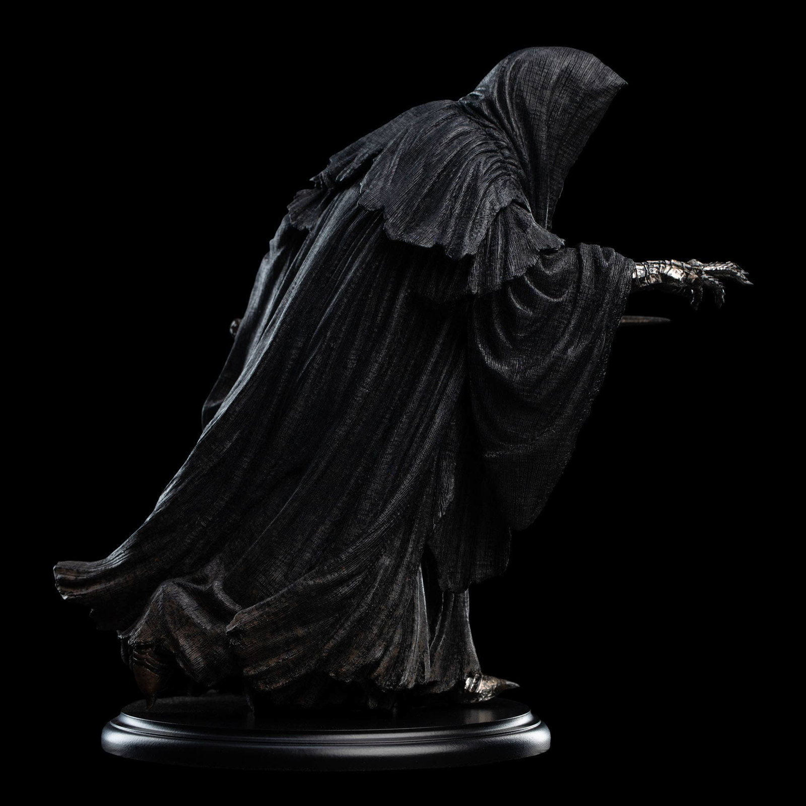 RINGWRAITH AT THE PRANCING PONY image 3