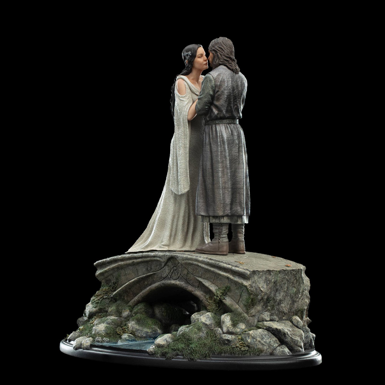 ARAGORN AND ARWEN image 9
