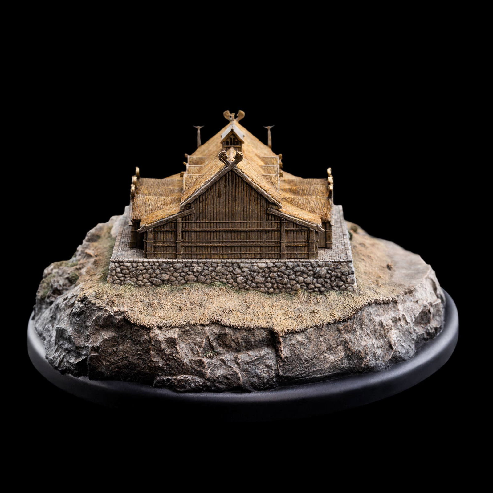 THE GOLDEN HALL OF EDORAS image 4