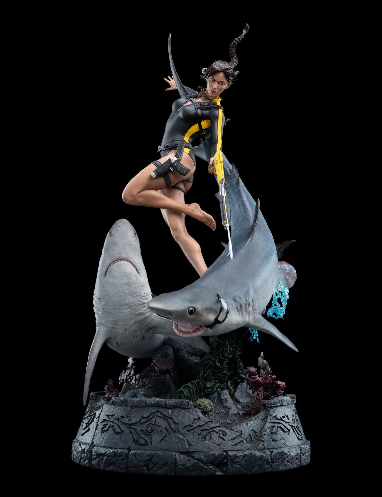 LARA CROFT QUEST FOR AVALON image 3