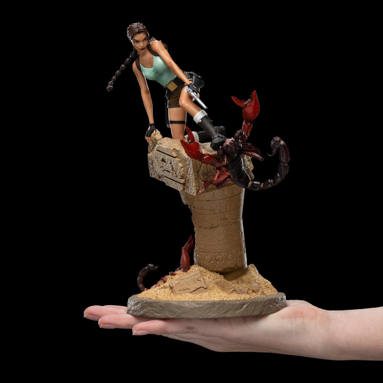LARA CROFT THE RUINS OF REVELATION image 2