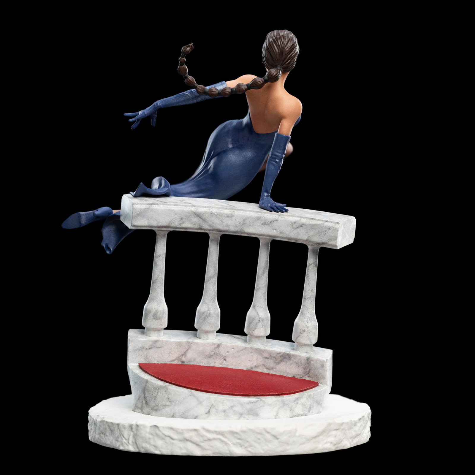 LARA CROFT A DEAL AT THE OPERA image 6