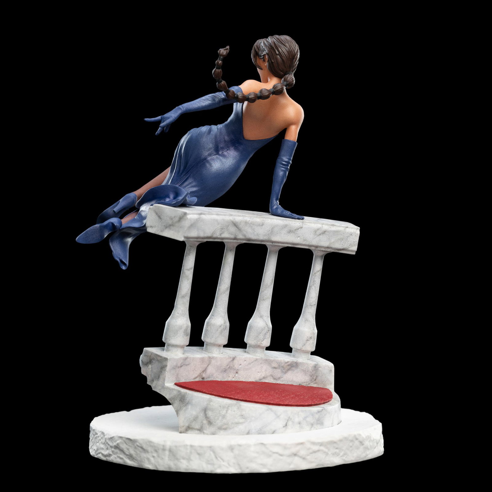 LARA CROFT A DEAL AT THE OPERA image 7