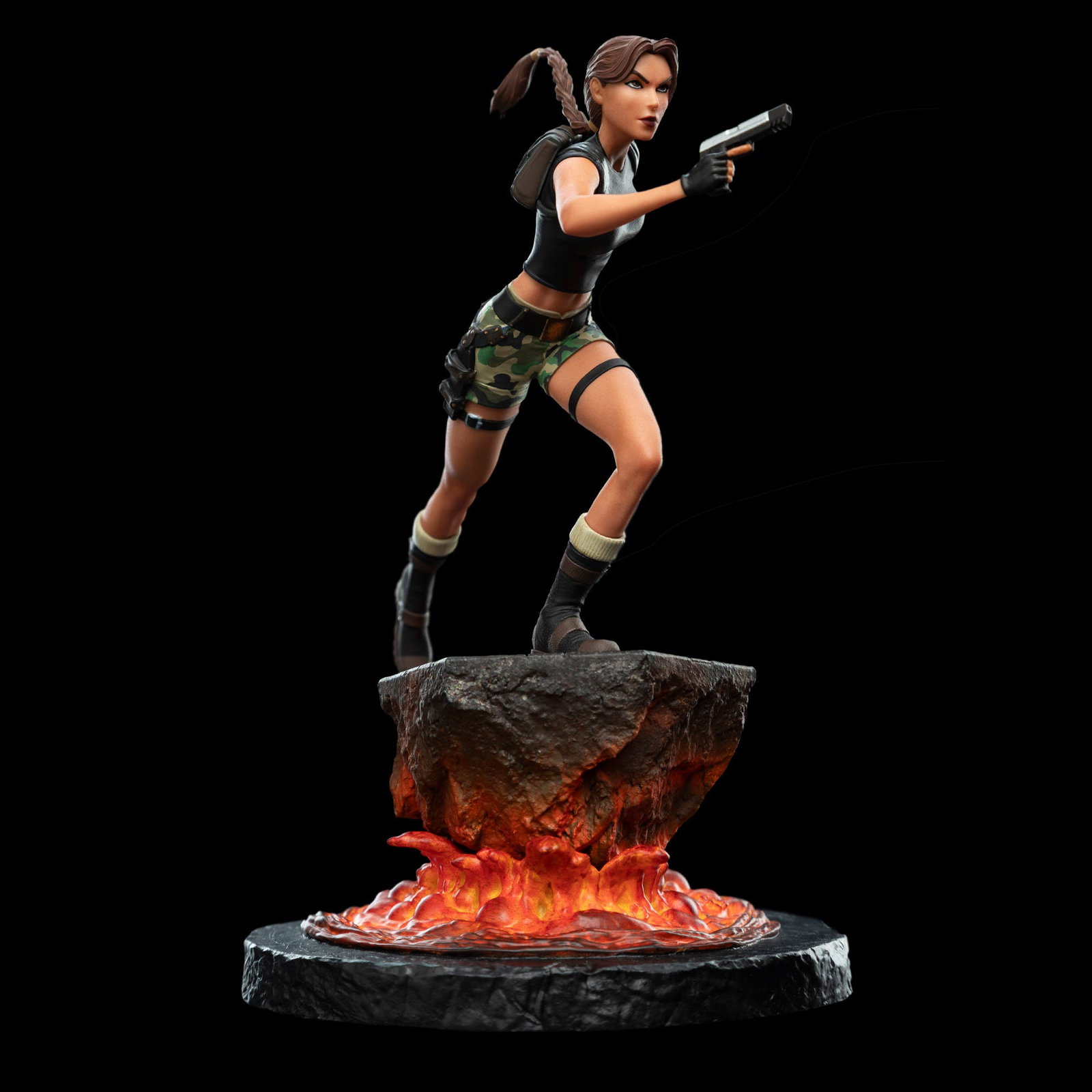 LARA CROFT THE SANCTUARY OF FLAME image 4