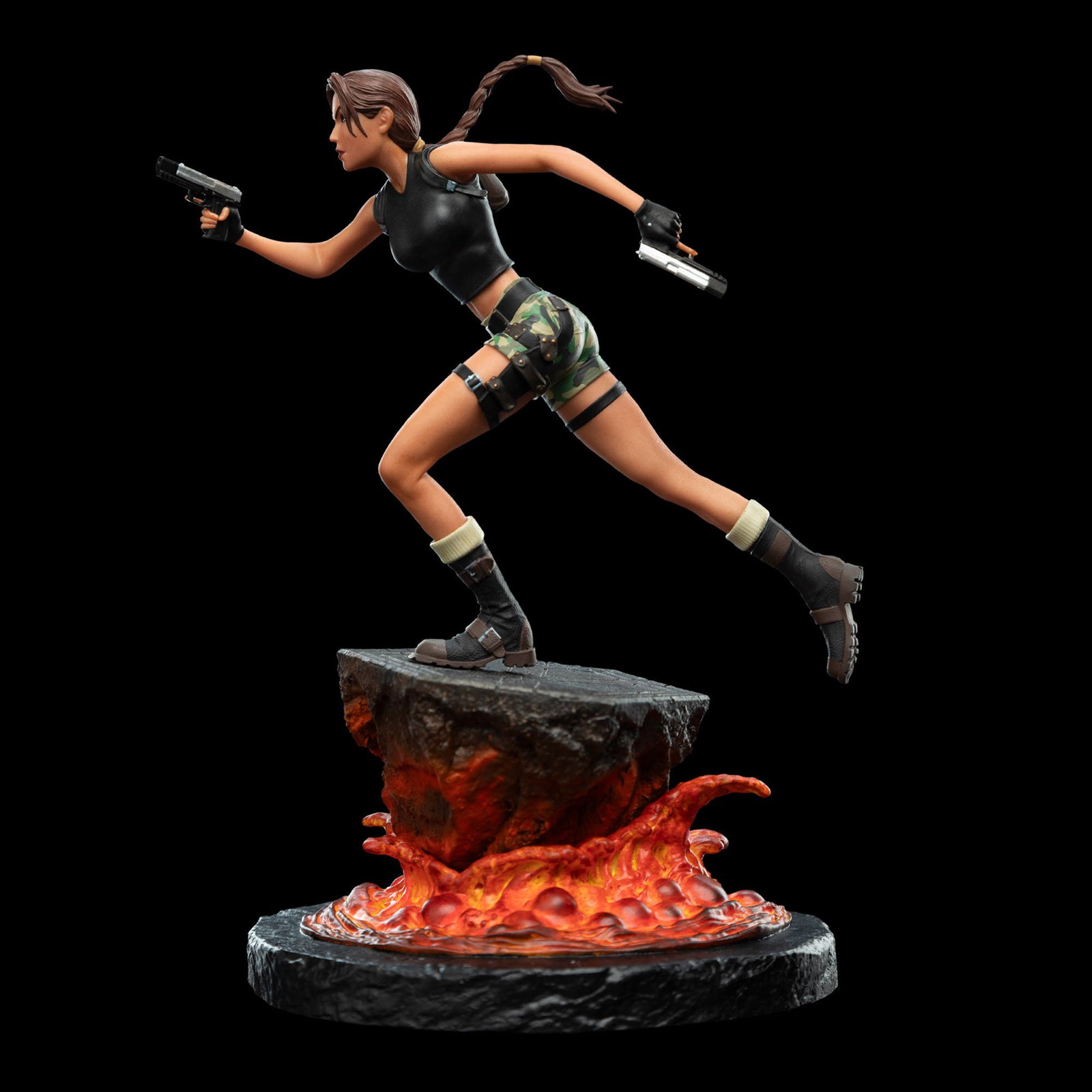 LARA CROFT THE SANCTUARY OF FLAME image 9