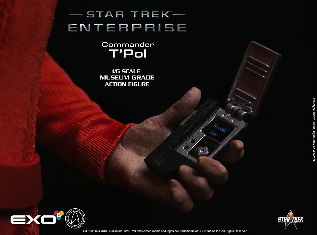 Commander T'Pol image 10
