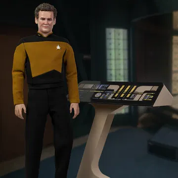 Transporter Chief Miles O'Brien with Transporter Console Set