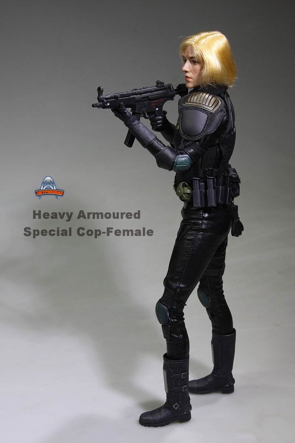 Heavy Armoured Special Cop Female image 6