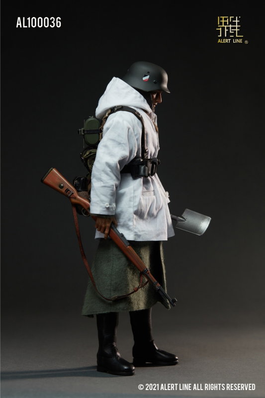 WWII German Army Soldier image 4