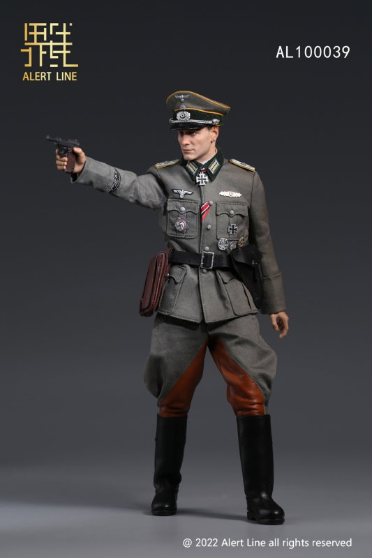 WWII German Cavalry Officer image 3