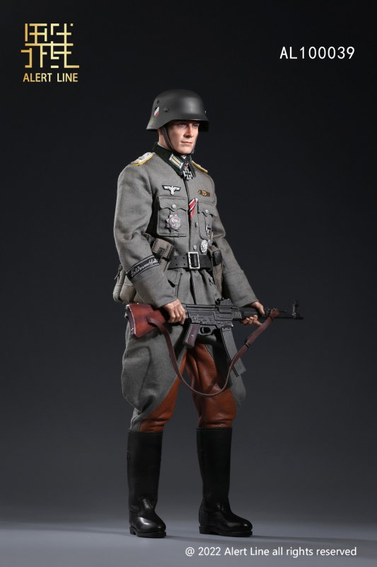 WWII German Cavalry Officer image 4