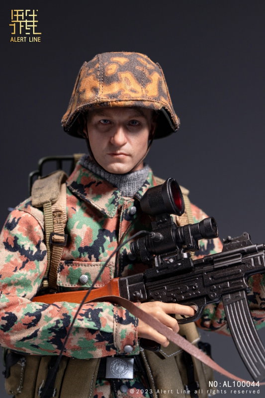 WWII German Waffen-SS Soldier image 9