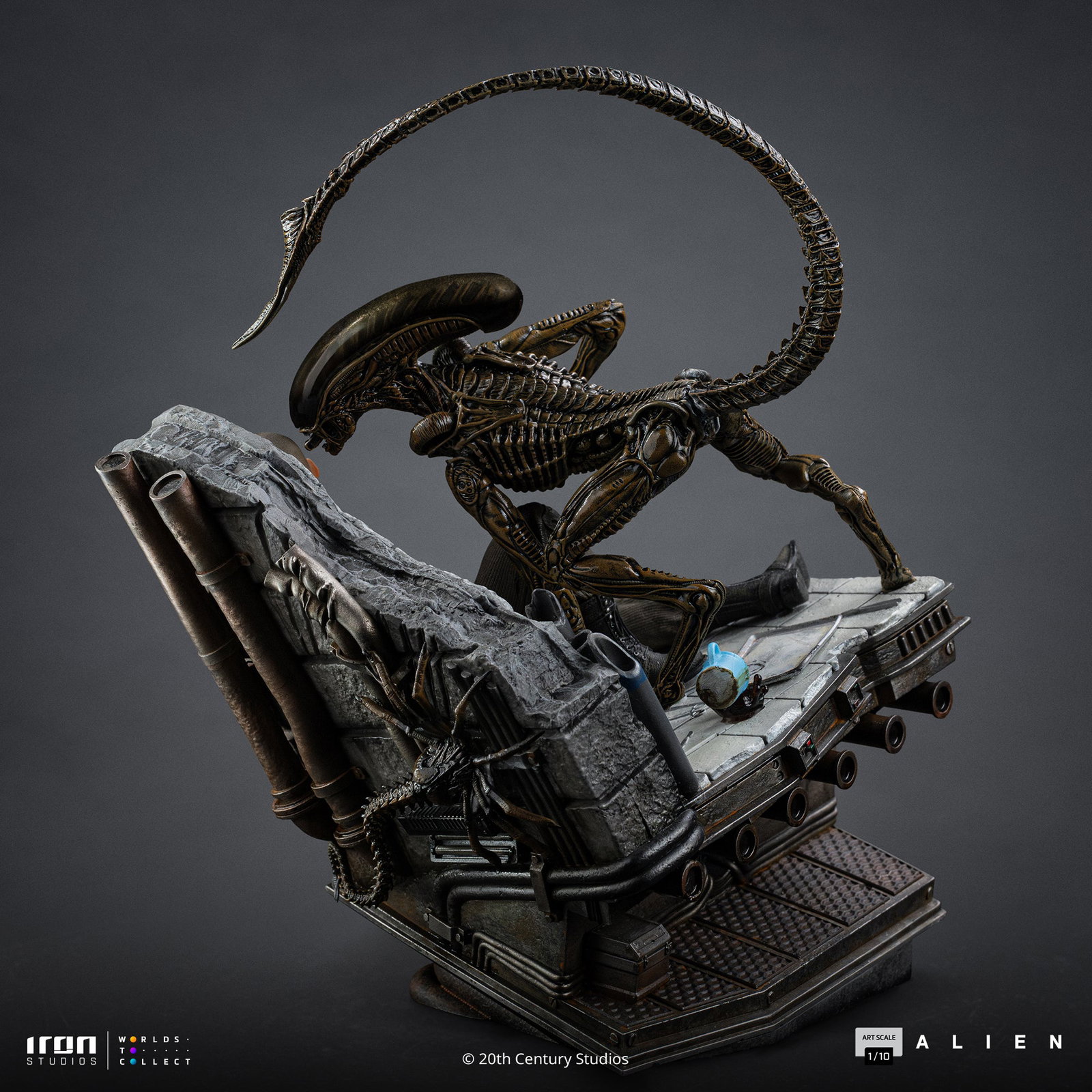 Ellen Ripley & Dog Alien - Alien 3 image 3
