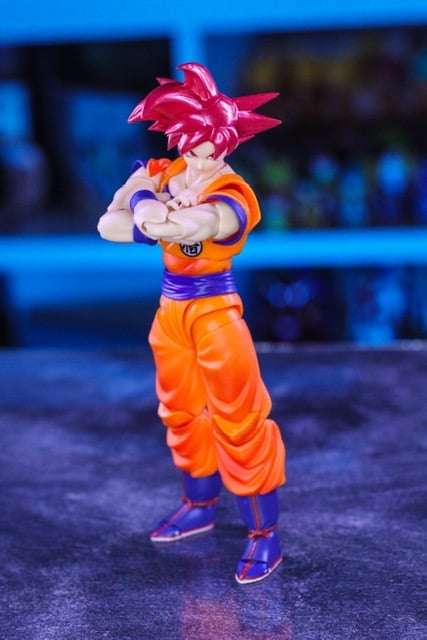 Dragon Ball Super S.H.Figuarts Super Saiyan God Goku (Saiyan God Instilled With the Light of Righteous Hearts) image 9