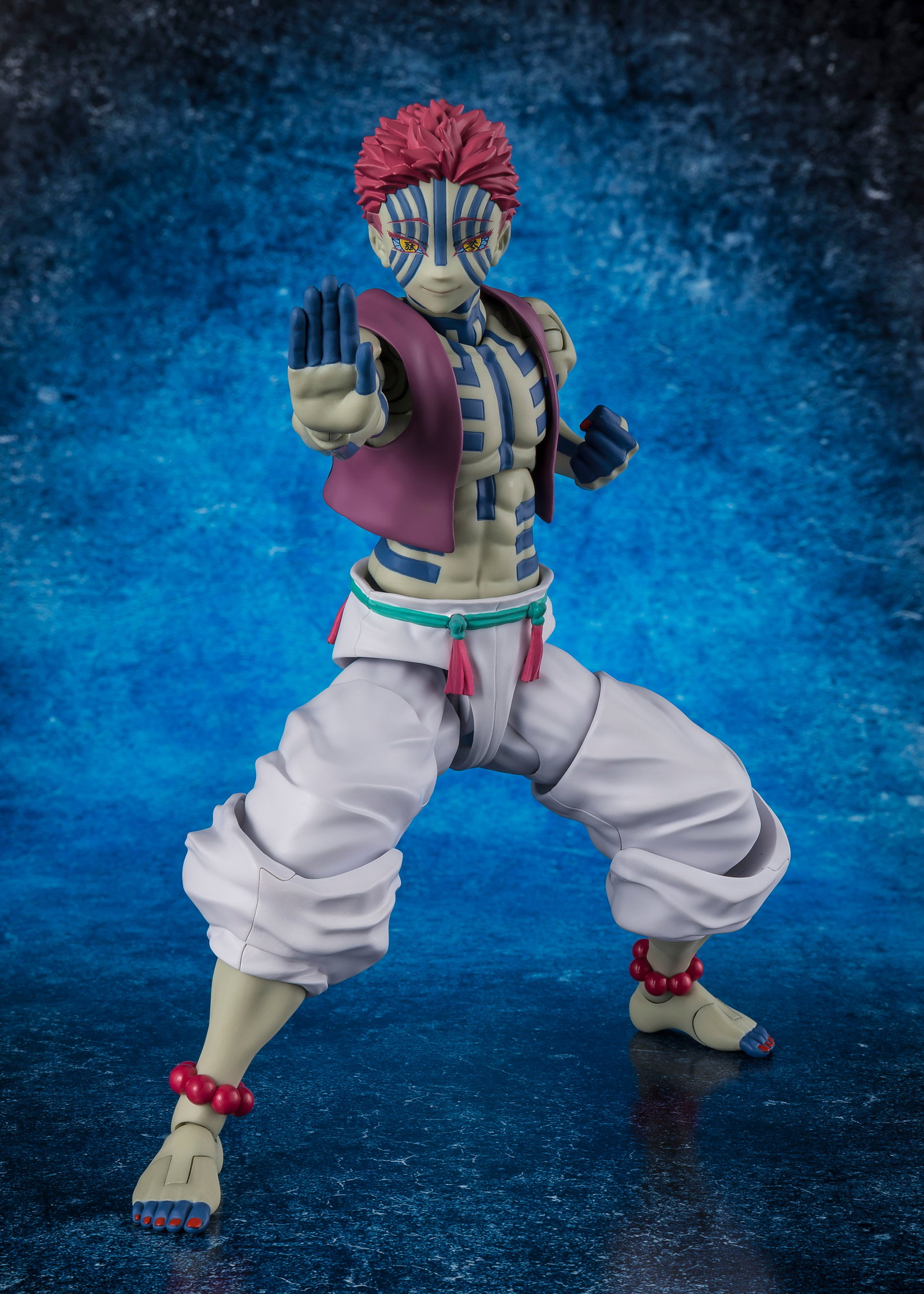 Demon Slayer: Kimetsu no Yaiba S.H.Figuarts Akaza image 3