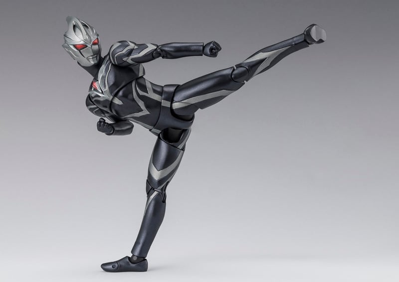 Ultraman Arc THE MOVIE: Hyperdimensional Battle! Arc of Light and Darkness S.H.Figuarts Dark Warrior Guil Arc Exclusive image 7
